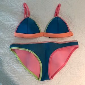Triangl bikini